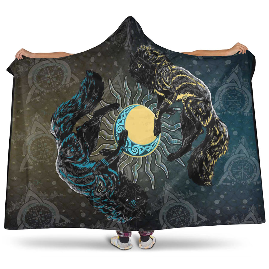 Ligerking Hooded Blanket -Skoll and Hati Gradiant Style Hooded Blanket A94